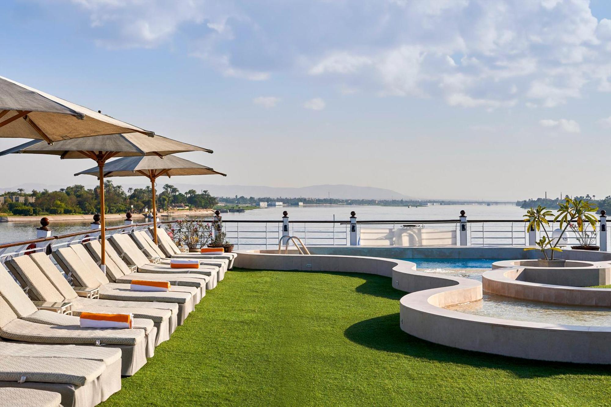 Moevenpick Royal Lotus Nile Cruise, Every Monday Four Nights From Luxor, Every Friday Three Nights From Aswan - Including Excursions & Sightseeing Exterior foto